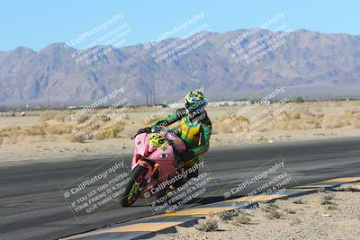 media/Jan-10-2025-CVMA Friday Practice (Fri) [[489e0da257]]/Group 4 and Trackday/Session 2 (Turn 4 Inside)/